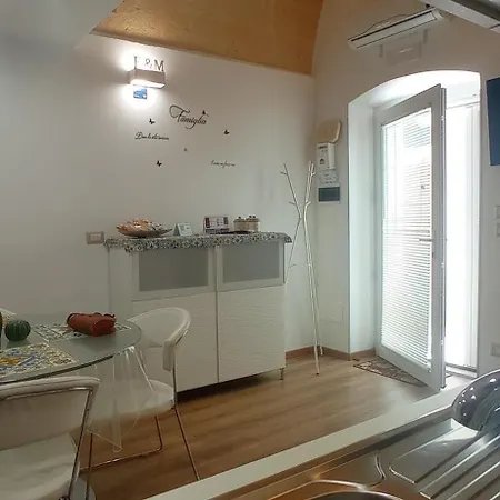 Civico 65 Guest house Palagianello